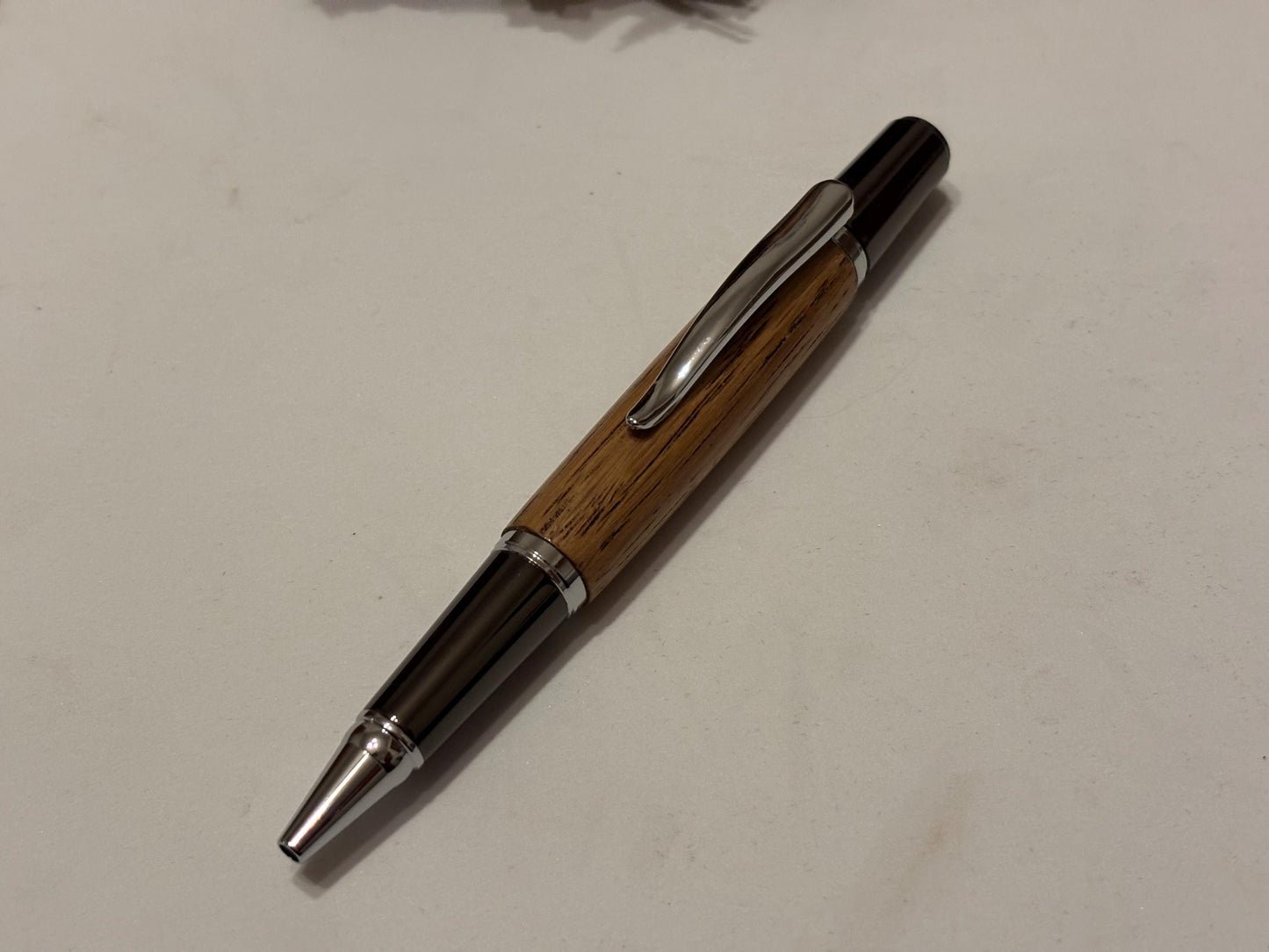 Glenfiddich Whisky Barrel Oak Pen  | Sierra Style Twist Ballpoint | Unusual