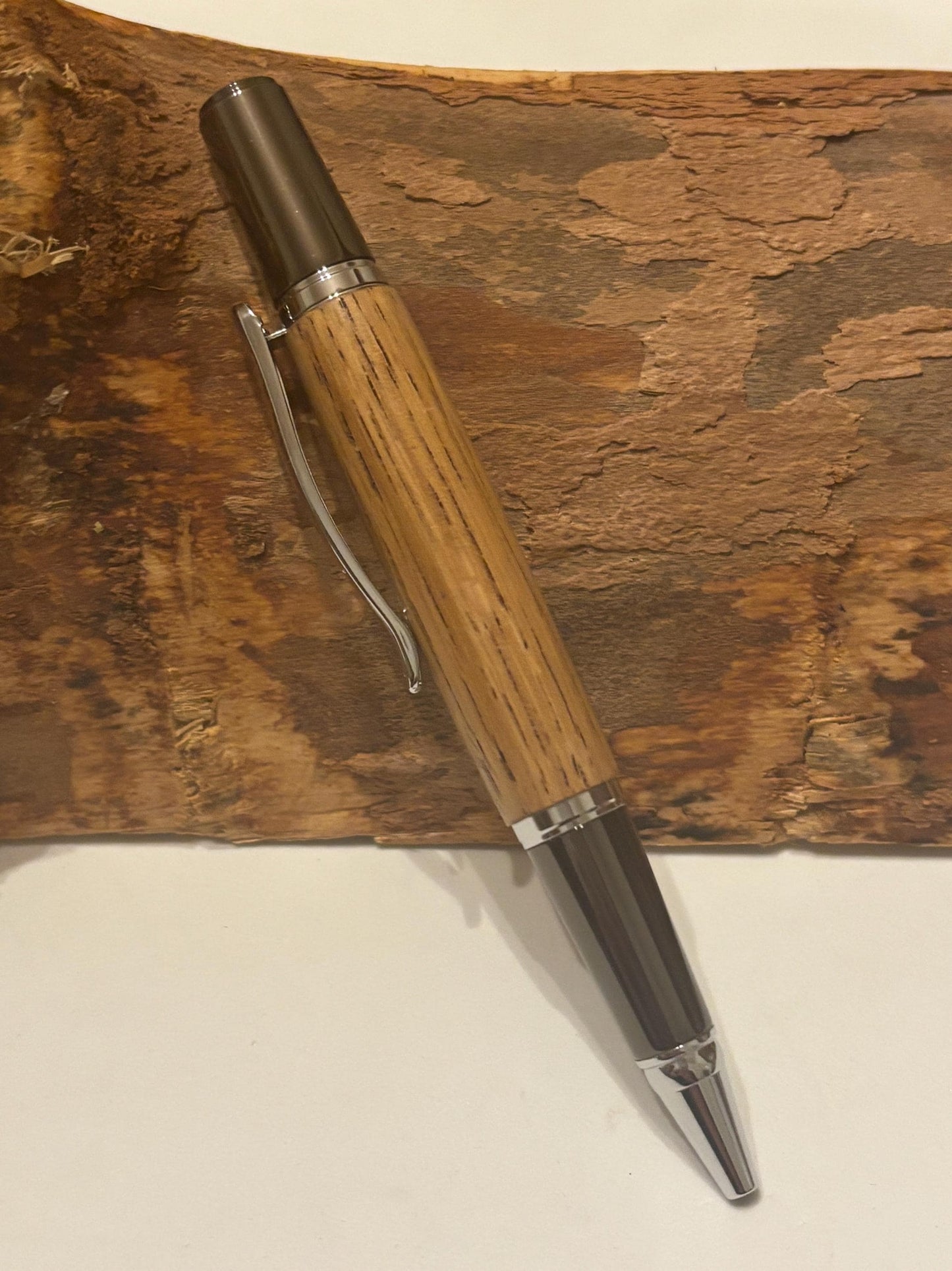 Glenfiddich Whisky Barrel Oak Pen  | Sierra Style Twist Ballpoint | Unusual