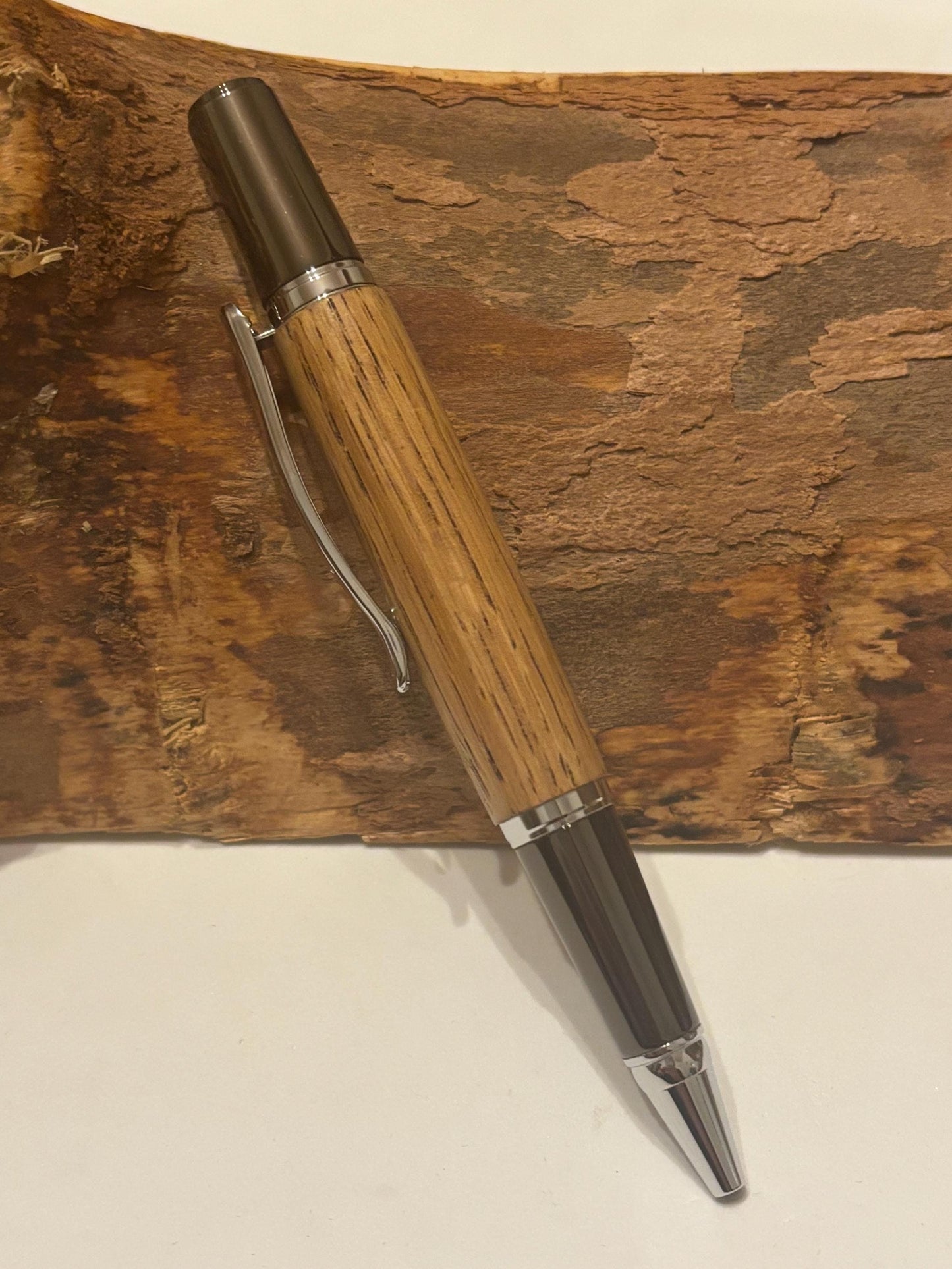 Glenfiddich Whisky Barrel Oak Pen  | Sierra Style Twist Ballpoint | Unusual