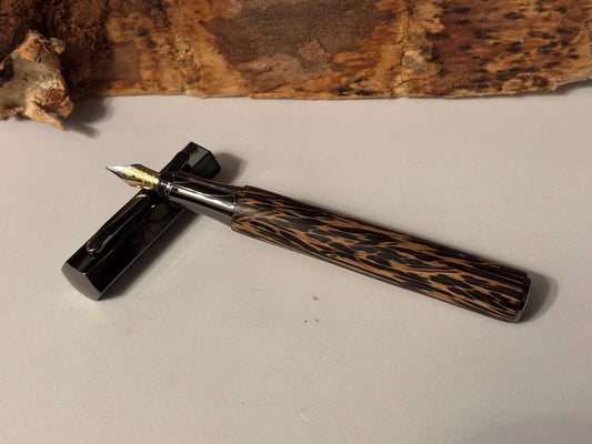 Hexa Style Fountain Pen in Black Palm Wood - Gunmetal Fittings