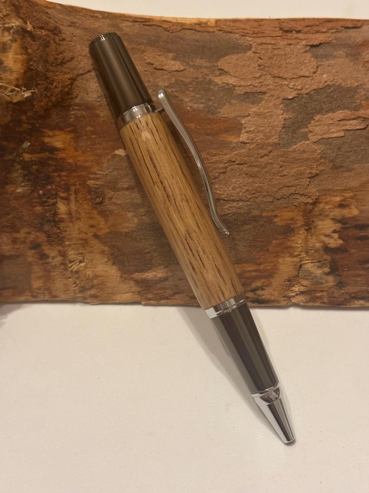 Glenfiddich Whisky Barrel Oak Pen  | Sierra Style Twist Ballpoint | Unusual
