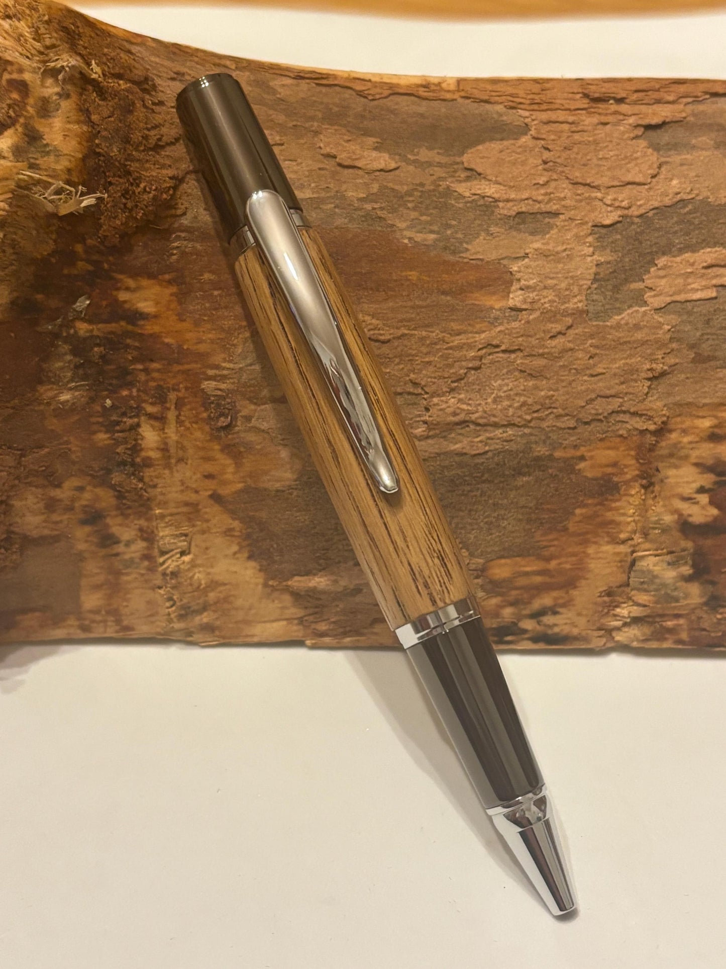 Glenfiddich Whisky Barrel Oak Pen  | Sierra Style Twist Ballpoint | Unusual